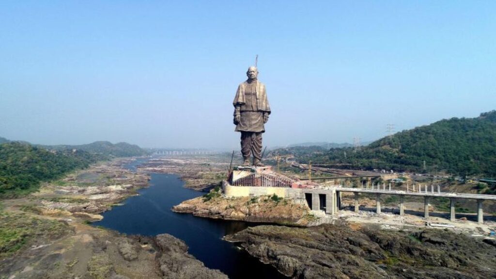 Cracks on Statue of Unity